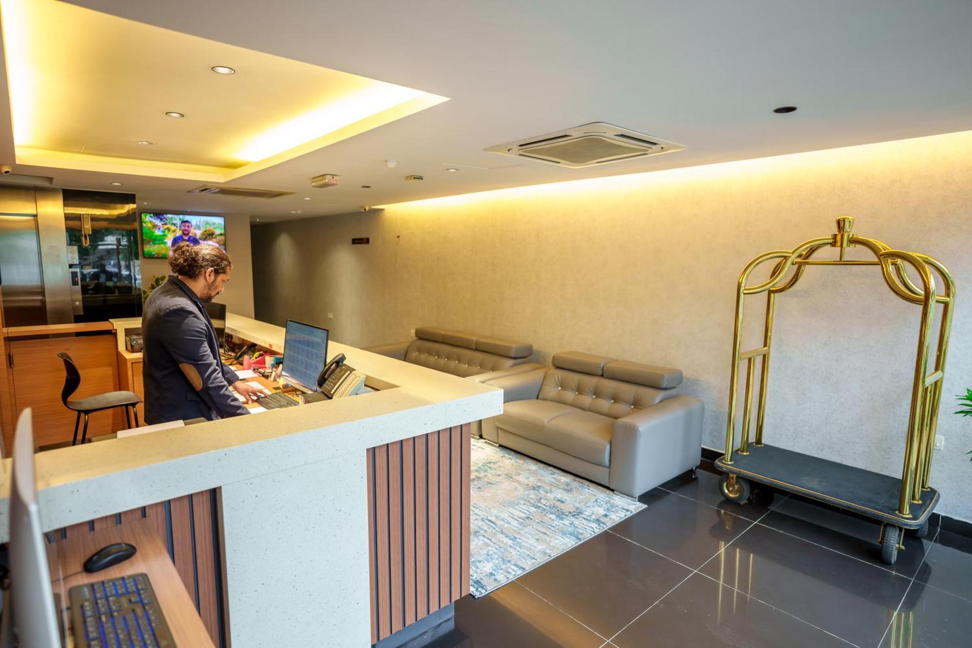 Alaxis Hotel Куала Лумпур Екстериор снимка