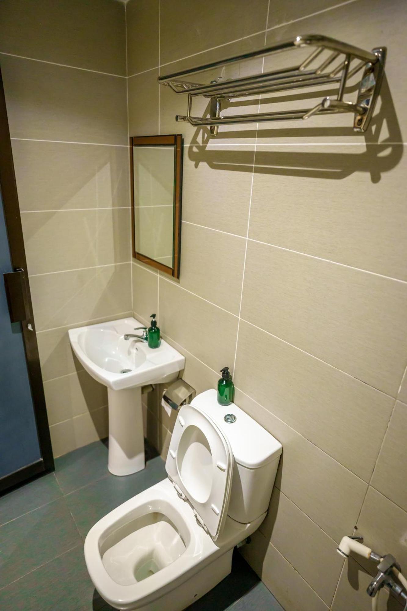 Alaxis Hotel Куала Лумпур Екстериор снимка